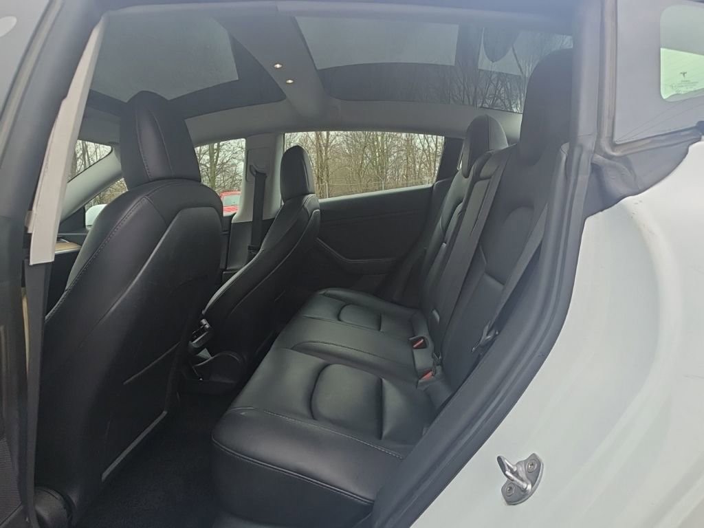 Used 2021 Tesla Model 3 Long Range image 34