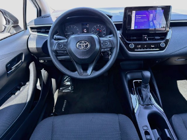Used 2025 Toyota Corolla LE FWD image 22