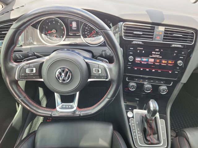 Used 2018 Volkswagen GTI SE w/ SE Leather Package image 11