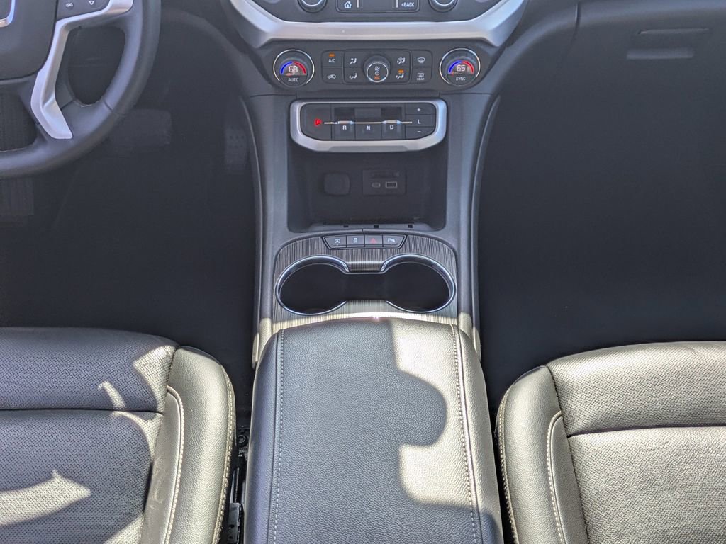 Used 2023 GMC Acadia SLT FWD image 21