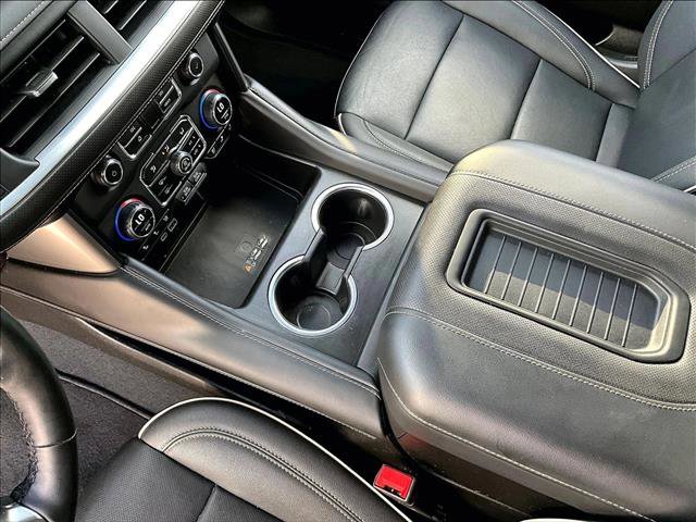 Used 2023 Chevrolet Suburban Premier image 15