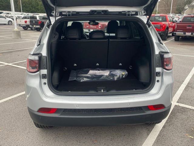 New 2026 Jeep Compass Limited image 7