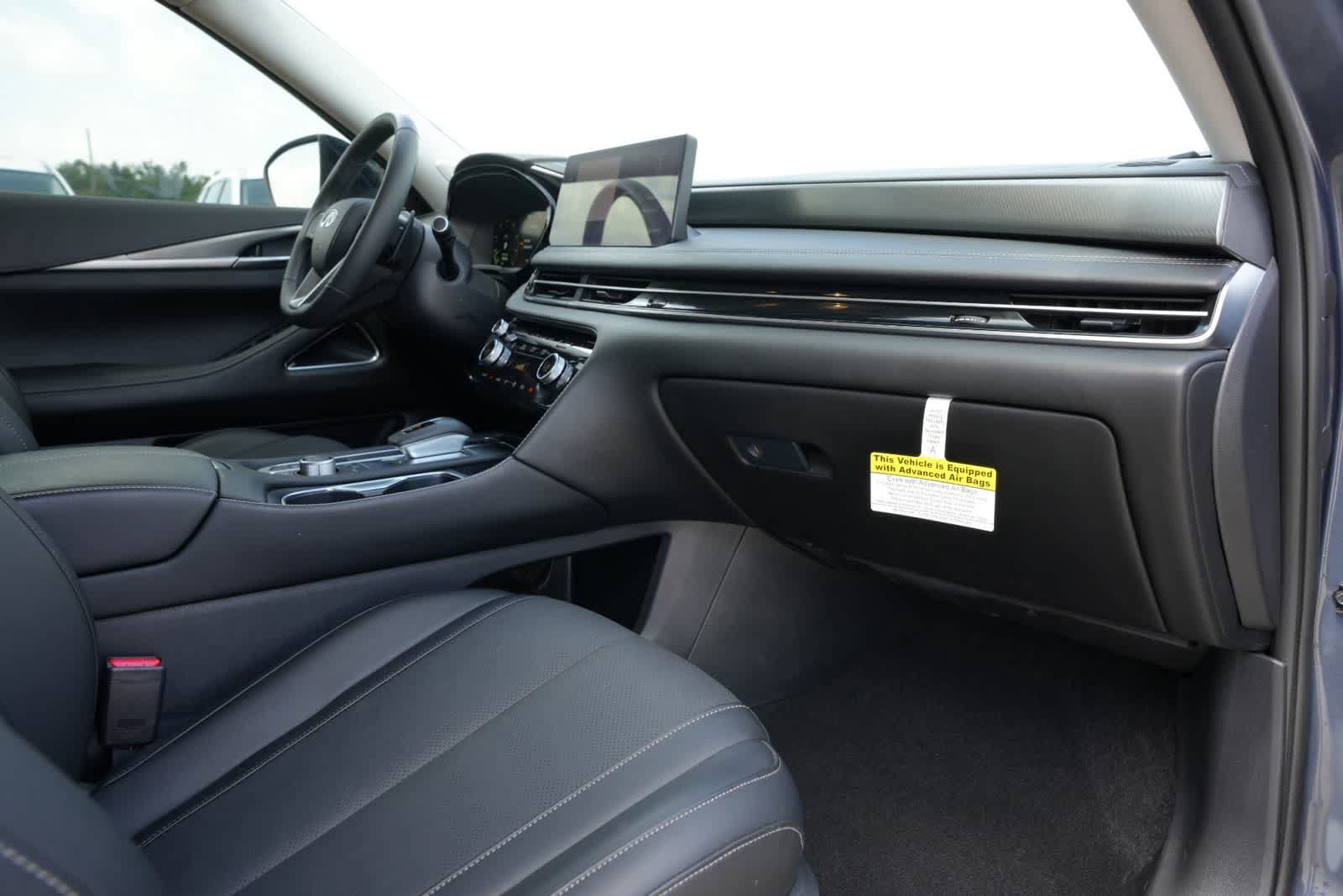 Used 2026 INFINITI QX60 Luxe w/ Cargo Package FWD image 21