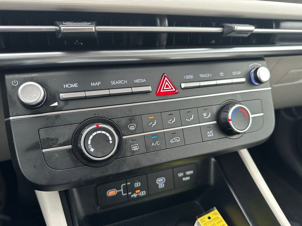 Used 2025 Hyundai Tucson SE image 17