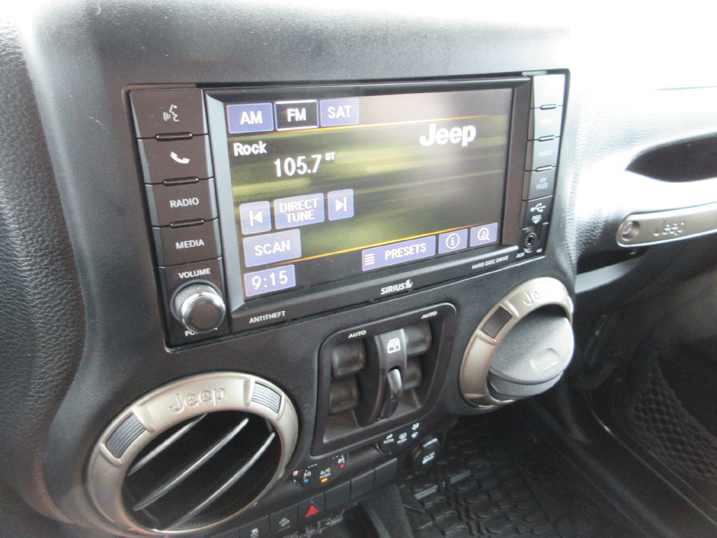 Used 2018 Jeep Wrangler Unlimited Sport AWD/4WD image 21