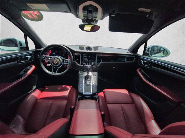 Used 2017 Porsche Macan GTS AWD/4WD image 17