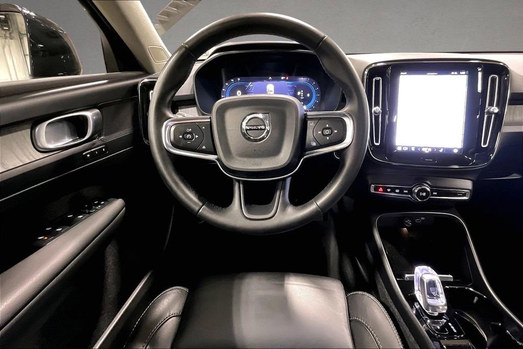 Certified 2023 Volvo XC40 B5 Plus w/ Protection Package Premier AWD/4WD image 8