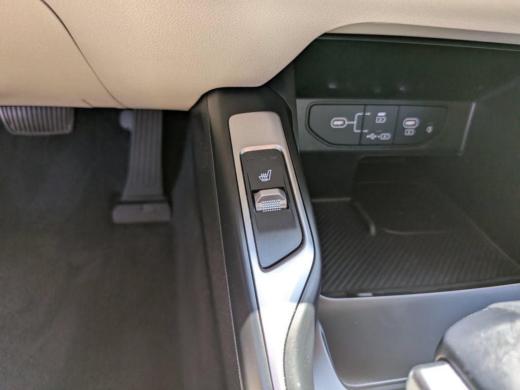 Certified 2025 Kia Sorento S AWD/4WD image 26