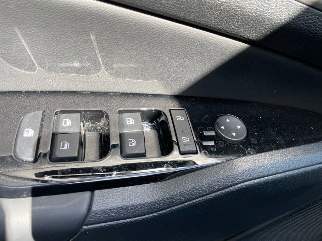 Used 2025 Kia Sportage X-Line image 9