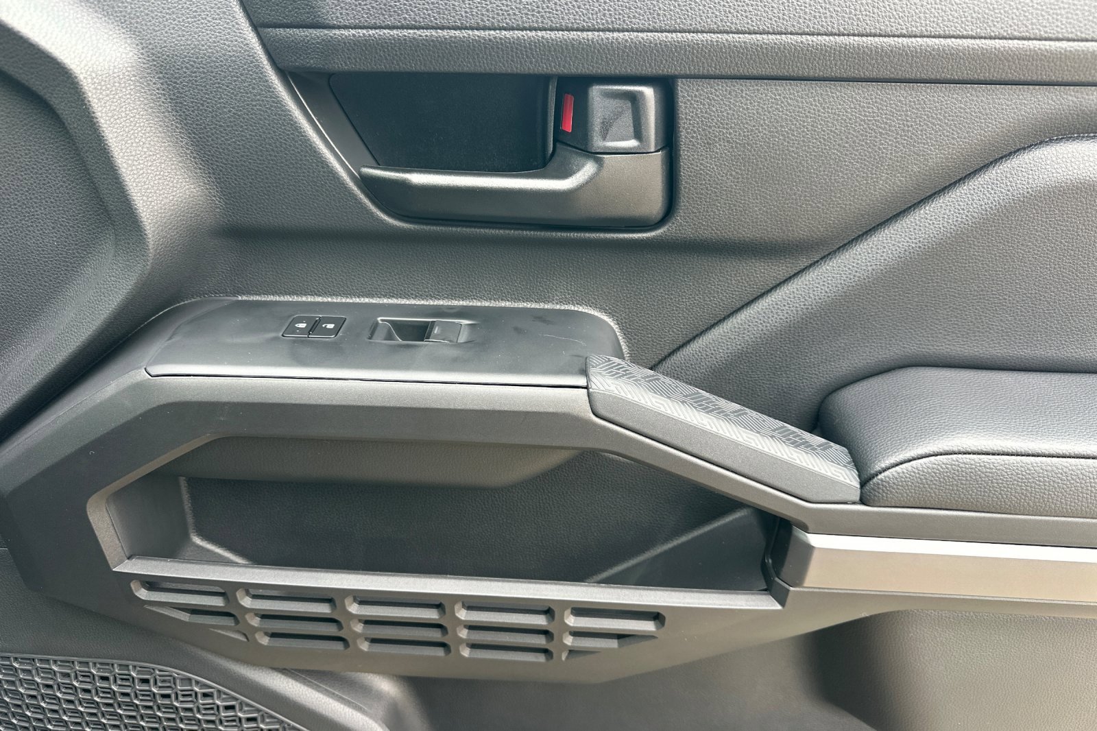 New 2026 Toyota Tacoma SR5 image 18