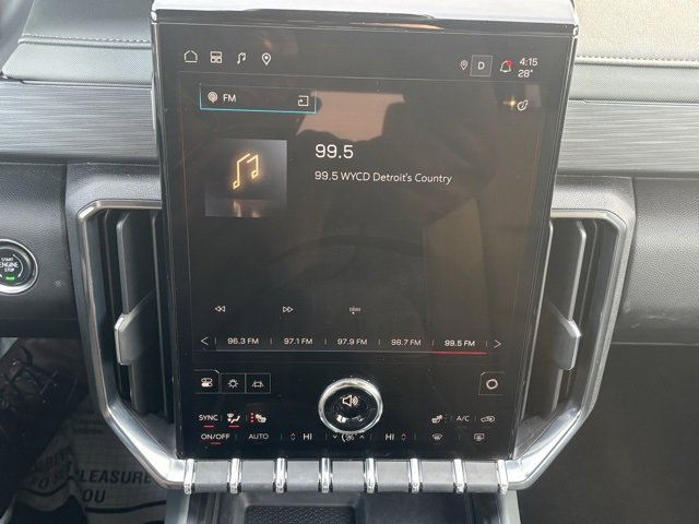 Used 2024 GMC Acadia AT4 image 26