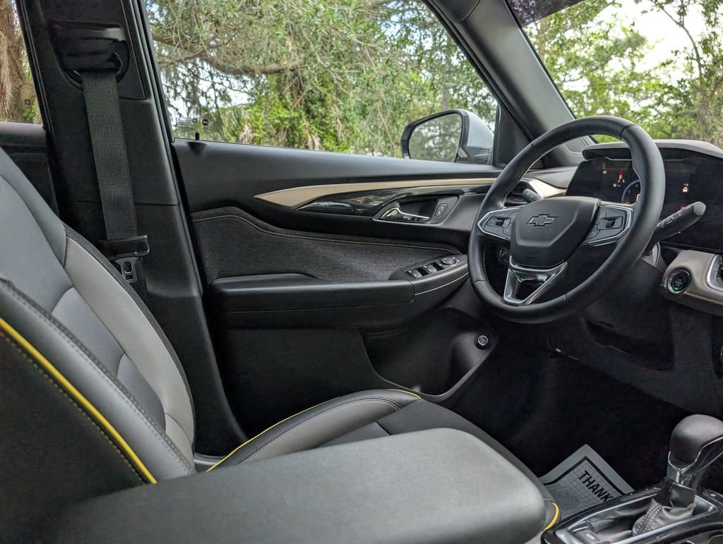 Used 2025 Chevrolet TrailBlazer ACTIV w/ Convenience Package image 14