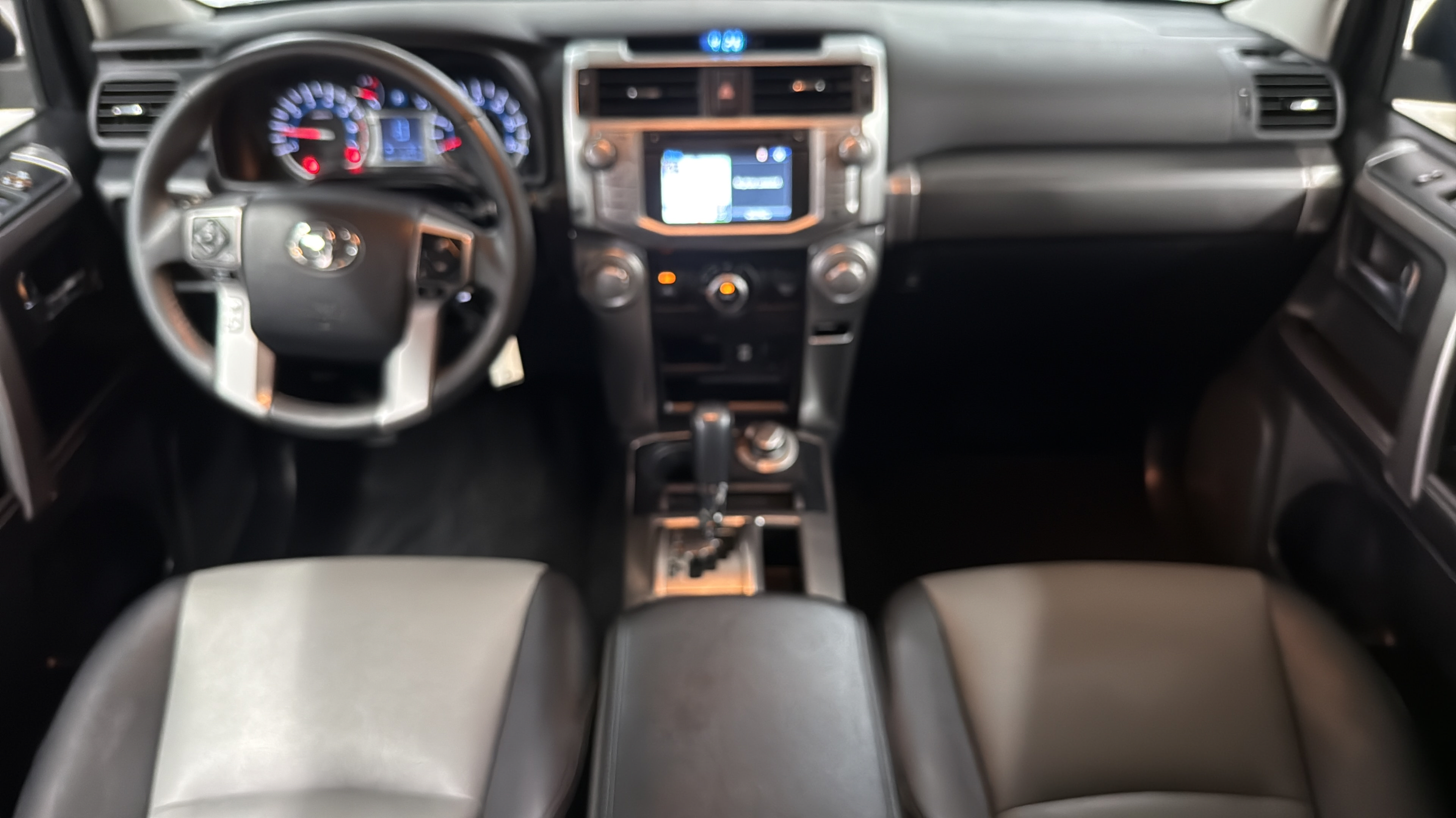 Used 2018 Toyota 4Runner SR5 Premium AWD/4WD image 16
