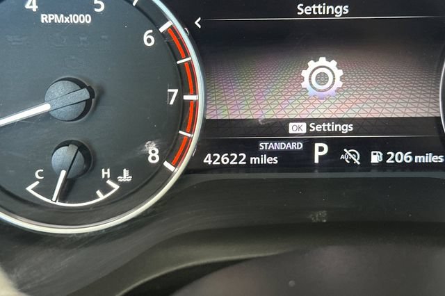 Used 2024 Nissan Rogue SV FWD image 28