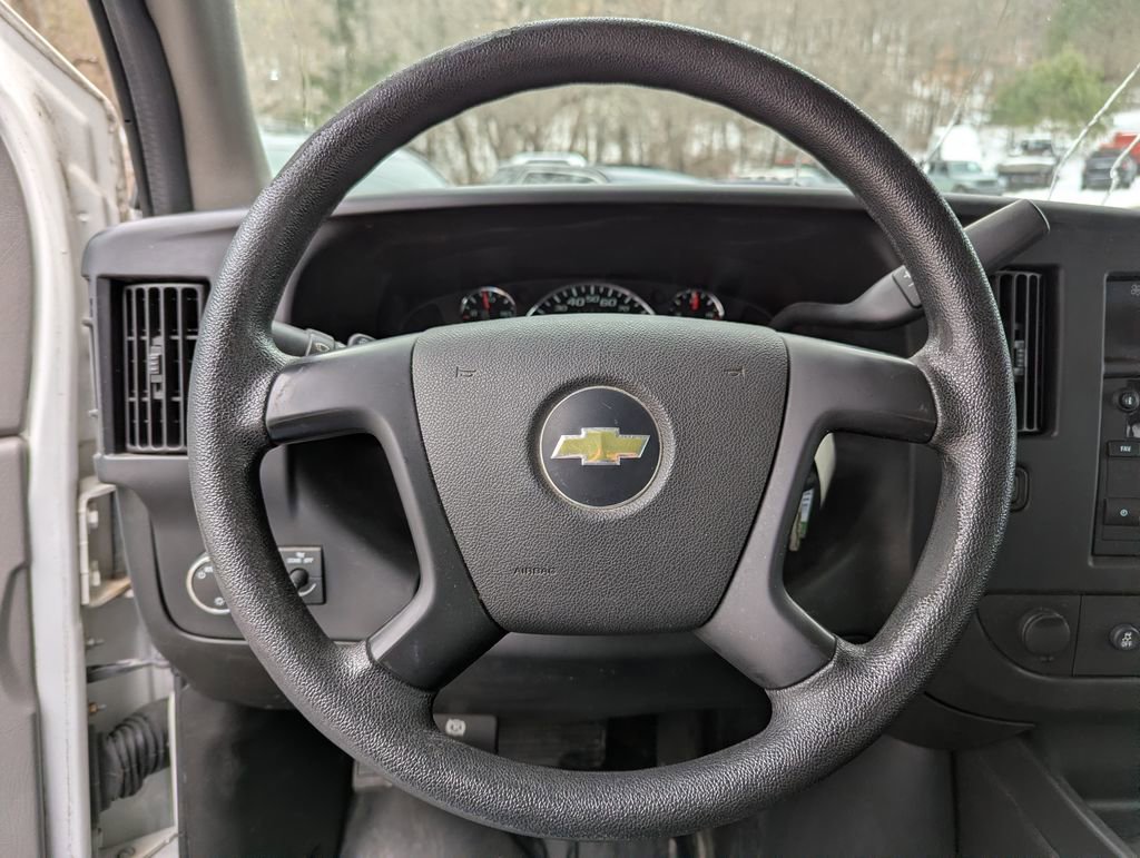 Used 2015 Chevrolet Express 2500 image 13