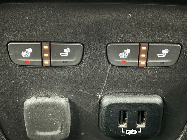 Used 2018 Chevrolet Equinox Premier image 14