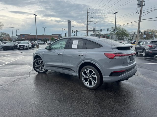 Used 2023 Audi Q4 e-tron Premium Plus w/ Premium Plus AWD/4WD image 4