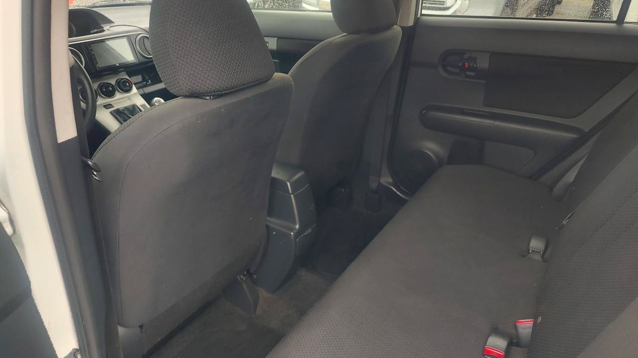 Used 2010 Scion xB FWD image 19