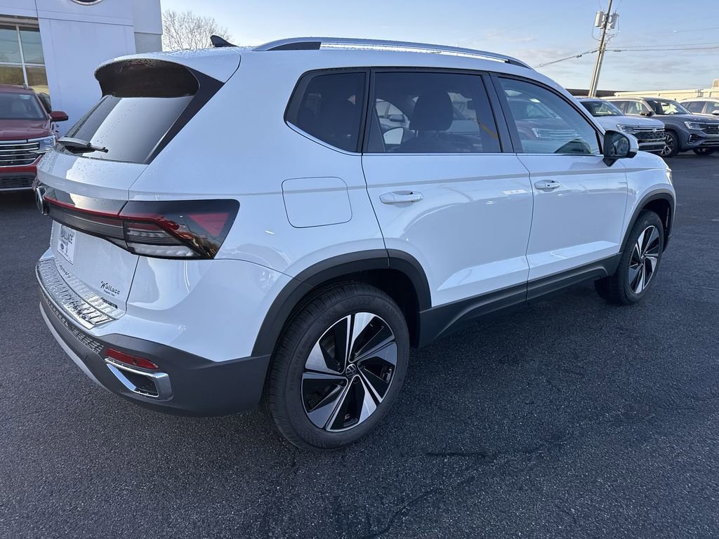 New 2025 Volkswagen Taos SE AWD/4WD image 4