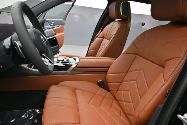 New 2026 BMW i7 xDrive60 w/ Executive Package AWD/4WD image 19