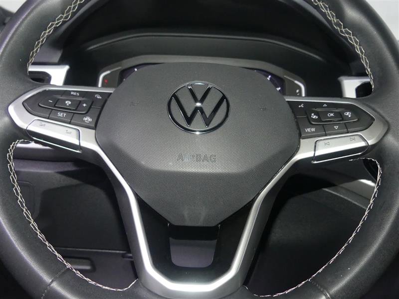 Used 2022 Volkswagen Atlas Cross Sport SE w/ Panoramic Sunroof Package image 30