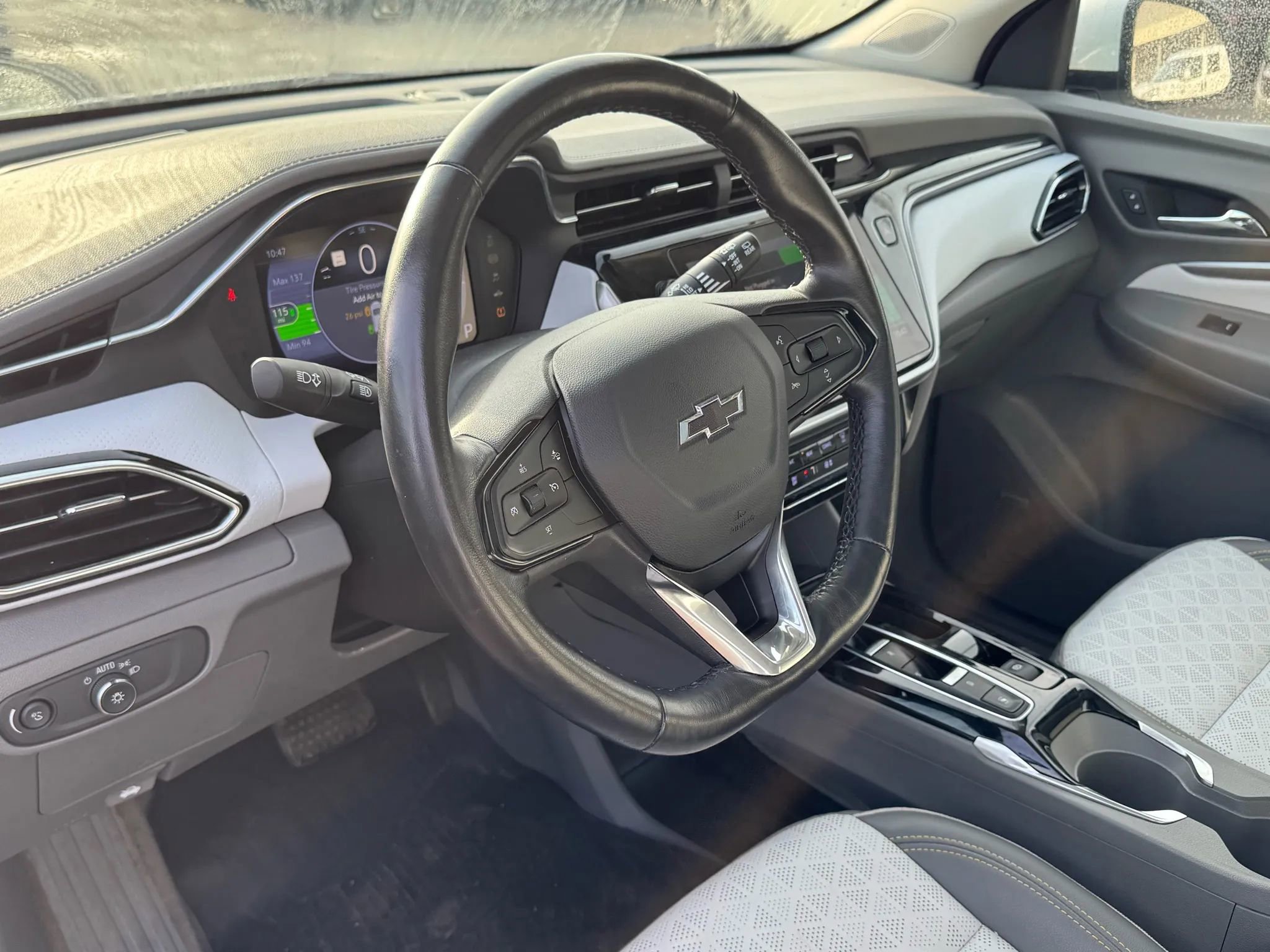 Used 2022 Chevrolet Bolt EUV Premier w/ Sun & Sound Package image 12