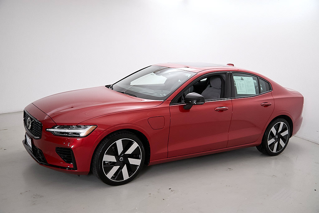 Certified 2024 Volvo S60 T8 Ultimate AWD/4WD image 7