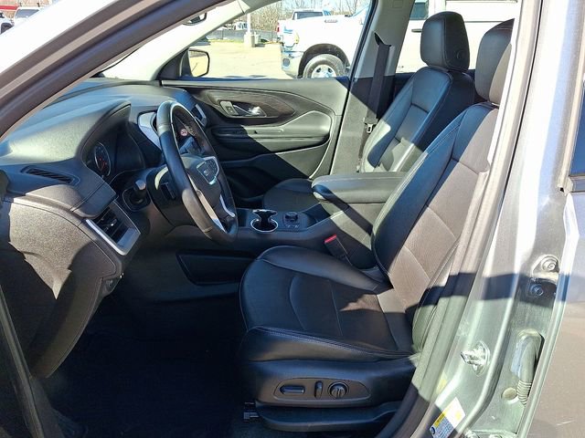 Used 2024 GMC Terrain SLT image 10