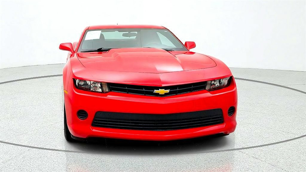 Used 2015 Chevrolet Camaro LS RWD image 2