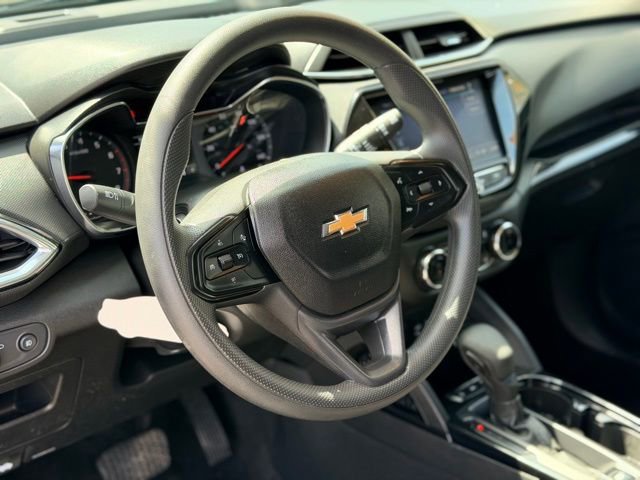 Certified 2023 Chevrolet TrailBlazer LT w/ Convenience Package FWD image 8