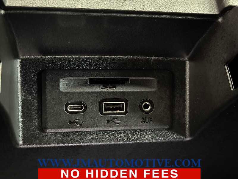 Used 2022 Chevrolet Silverado 1500 LT Trail Boss w/ LT Trail Boss Premium Package image 39