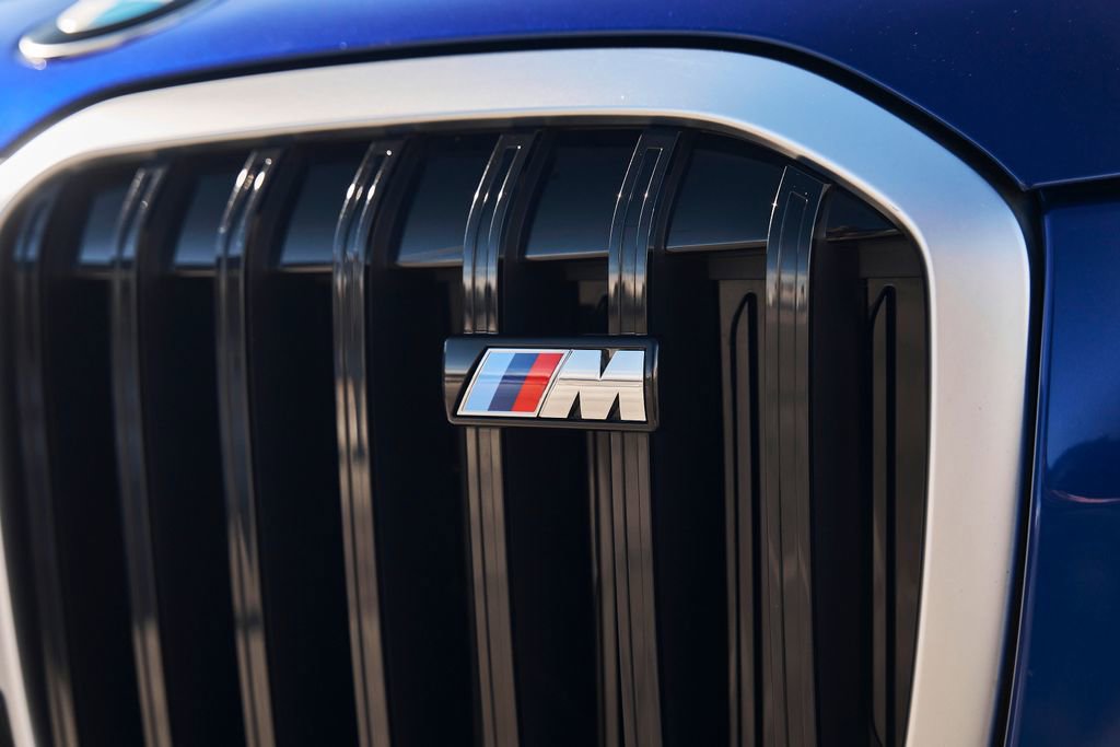Used 2024 BMW X7 M60i w/ Executive Package AWD/4WD image 8