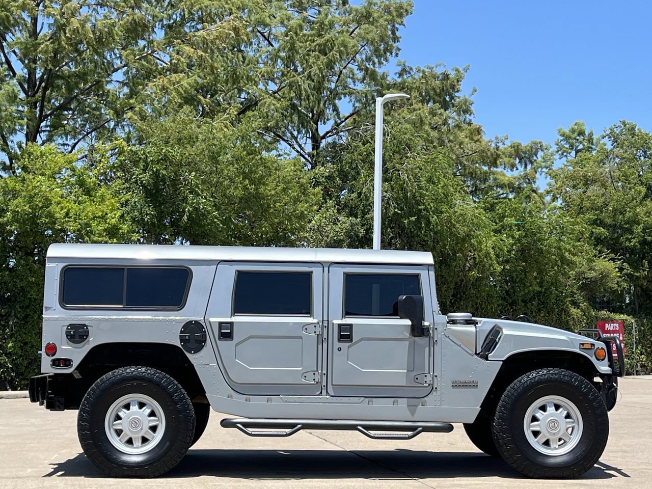 Used 2001 HUMMER H1 4-Door Wagon AWD/4WD image 3