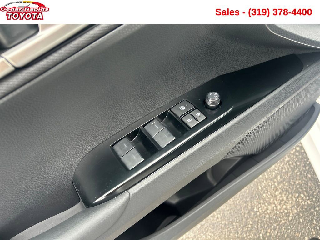 Used 2026 Toyota Camry LE image 11