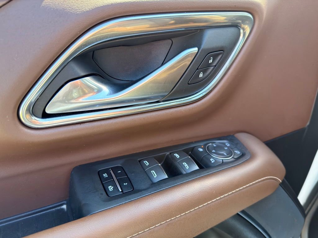 Used 2022 Chevrolet Suburban High Country w/ LPO, Illumination Package image 18