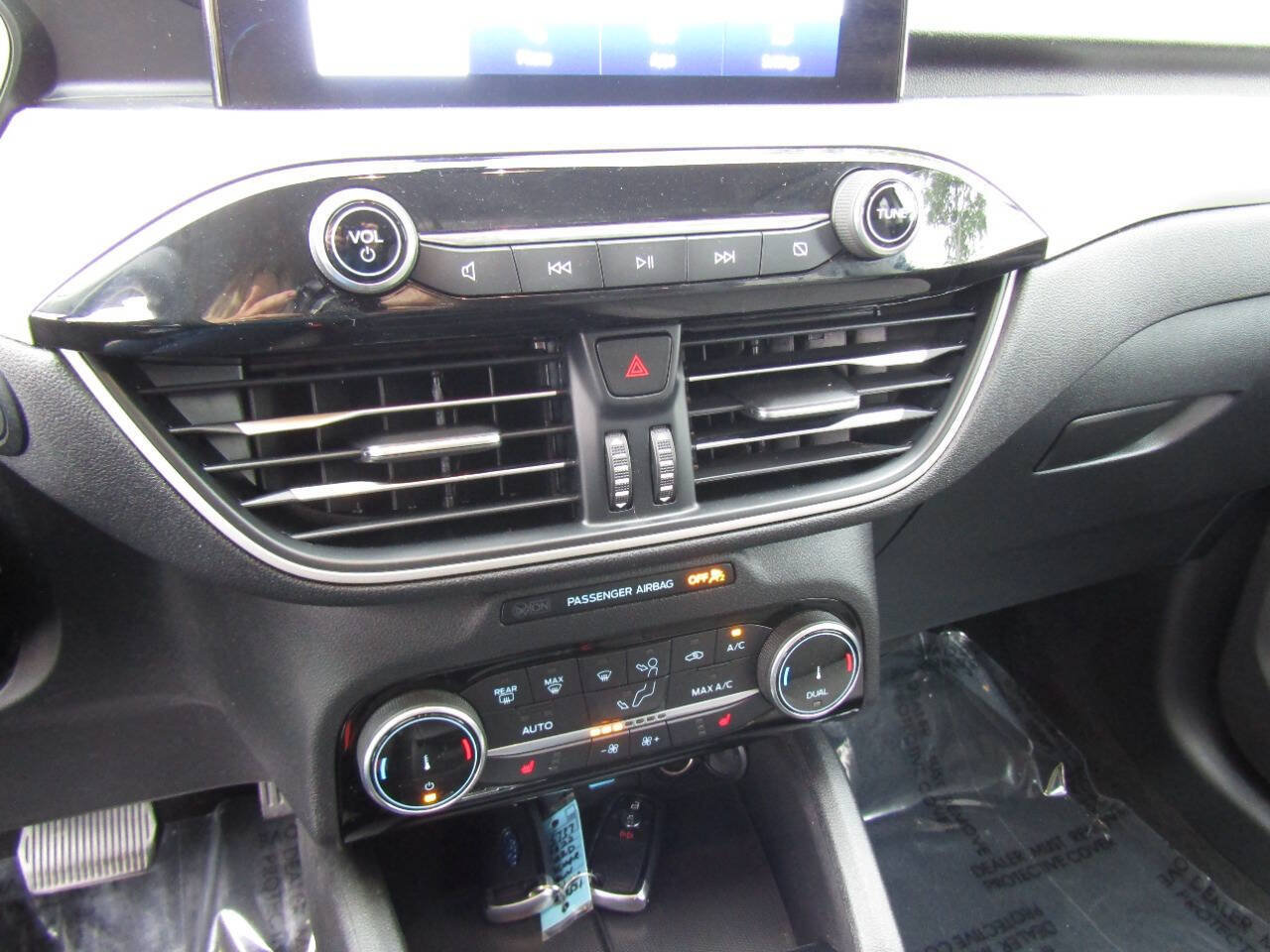 Used 2022 Ford Escape SE AWD/4WD image 15