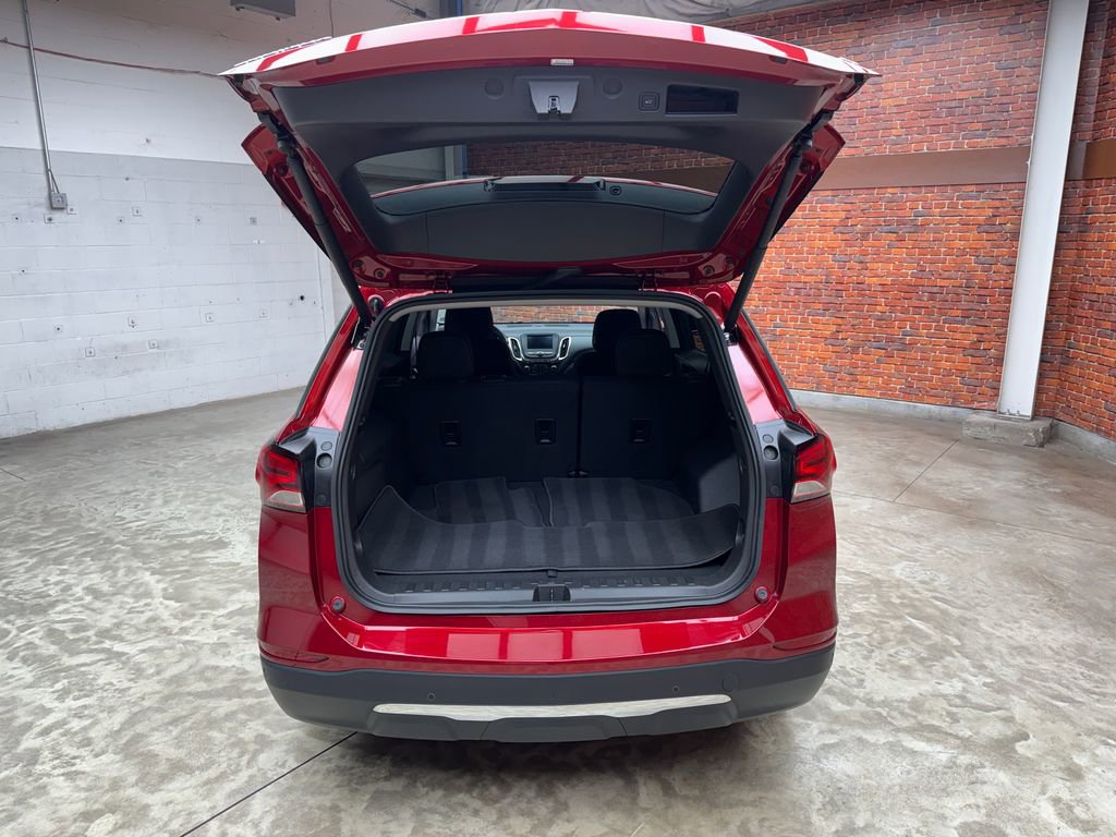 Used 2023 Chevrolet Equinox LT FWD image 24