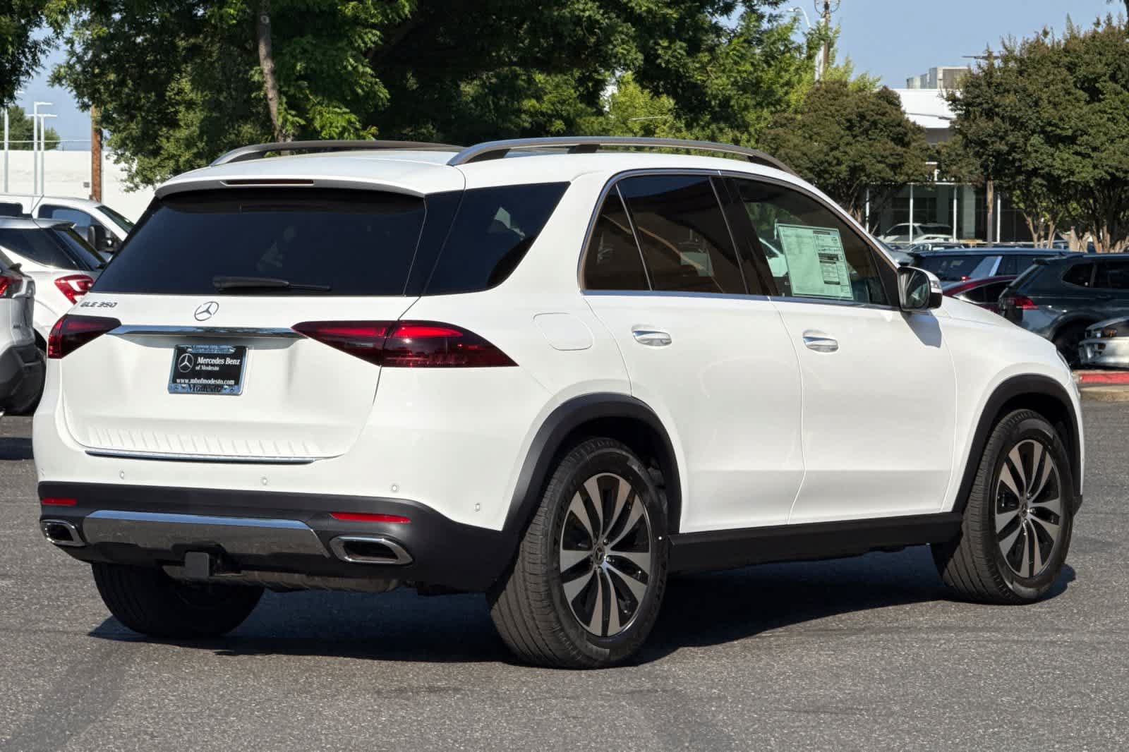 New 2026 Mercedes-Benz GLE 350 4MATIC image 3