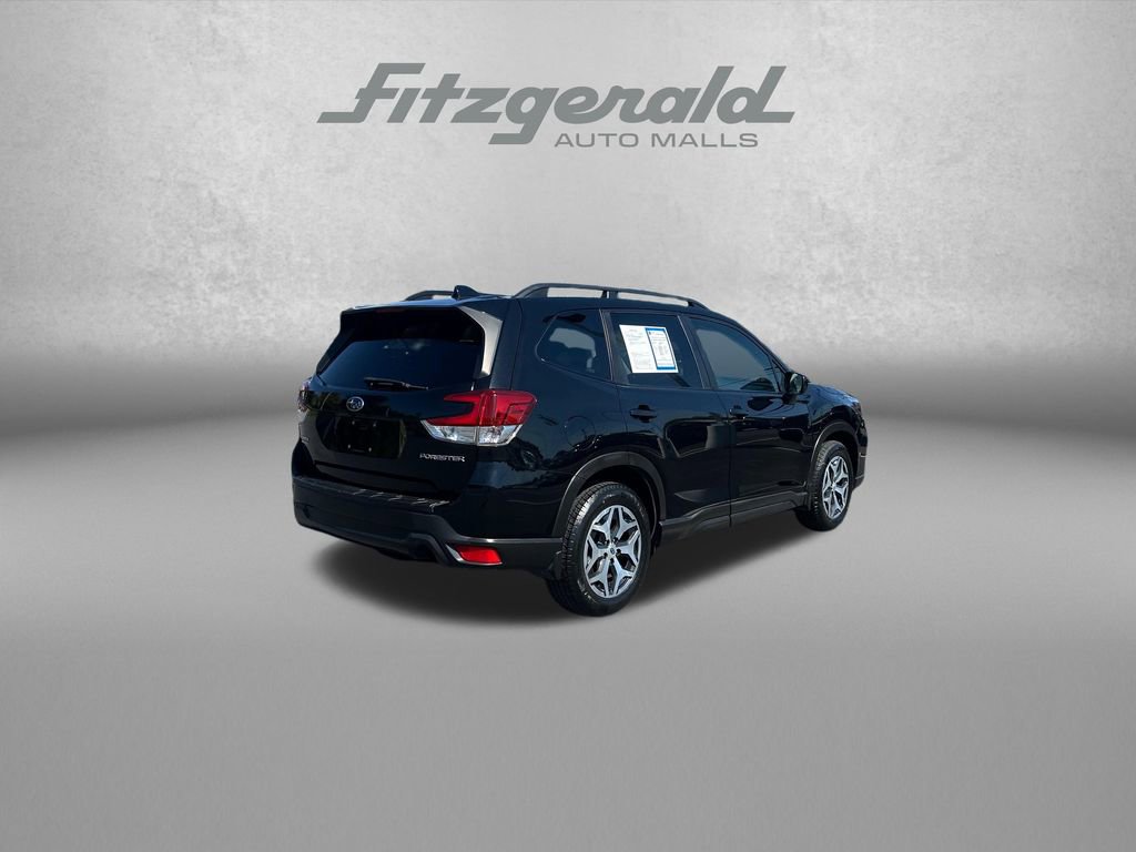 Used 2019 Subaru Forester Premium w/ All-Weather Package AWD/4WD image 7
