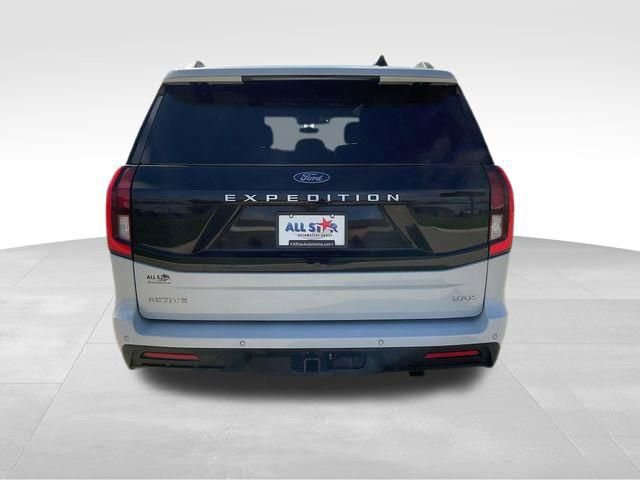 Used 2025 Ford Expedition Max Active image 8