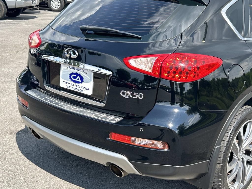 Used 2016 INFINITI QX50 2WD w/ Deluxe Touring Package image 14