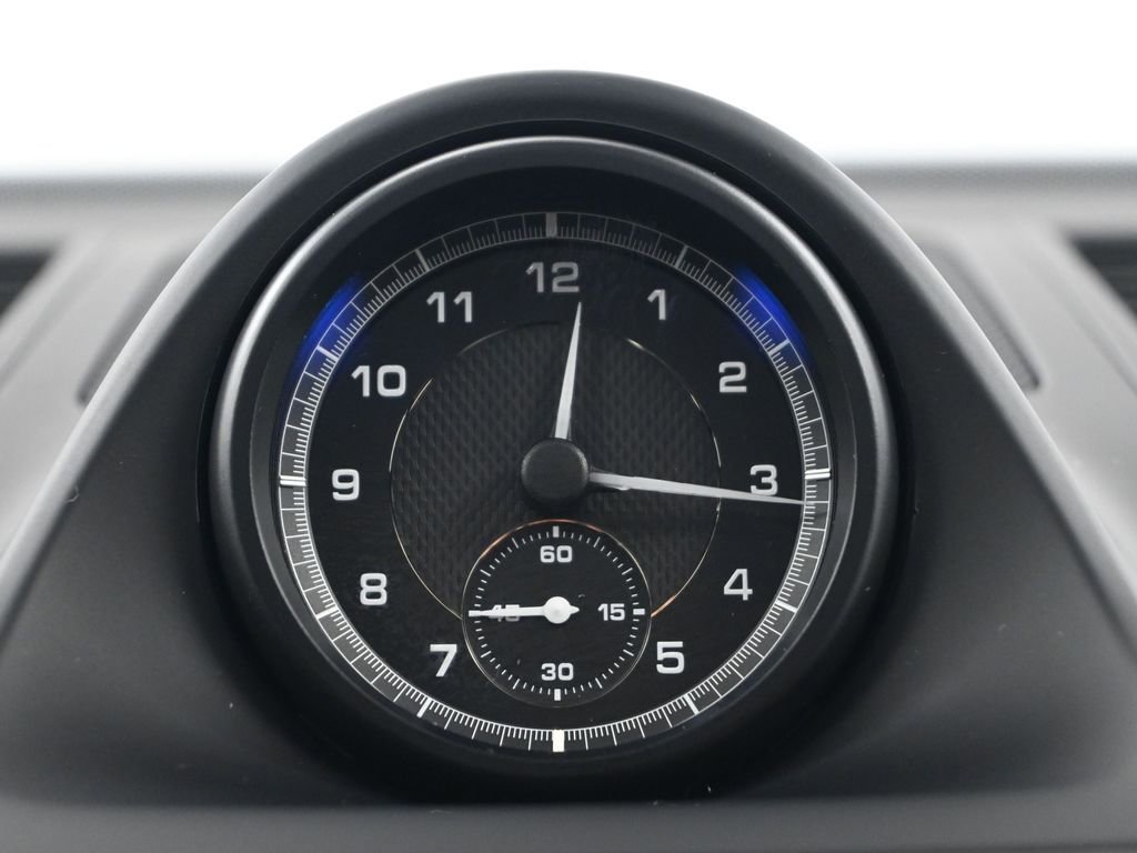 Certified 2023 Porsche Macan GTS image 12