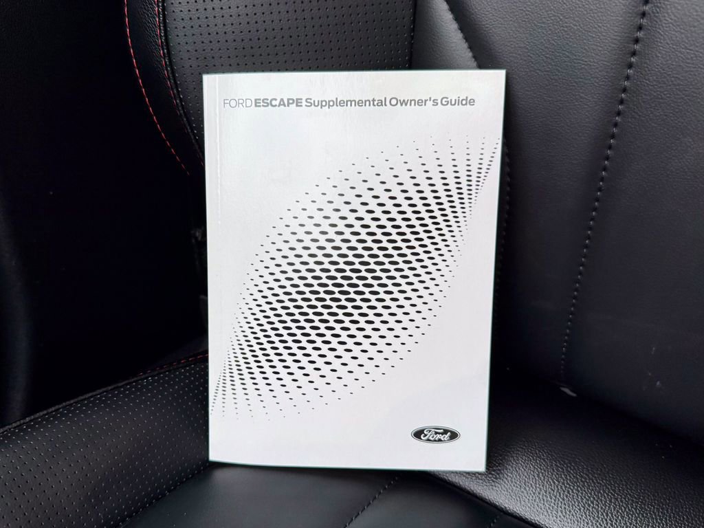 Certified 2025 Ford Escape ST-Line Elite w/ Premium Technology Package image 29