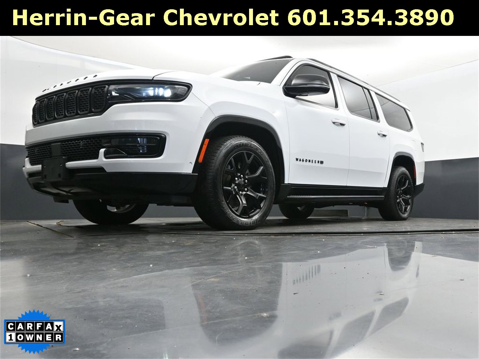 Used 2024 Jeep Wagoneer L Series II image 40