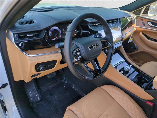 New 2026 Jeep Grand Cherokee L Summit image 3