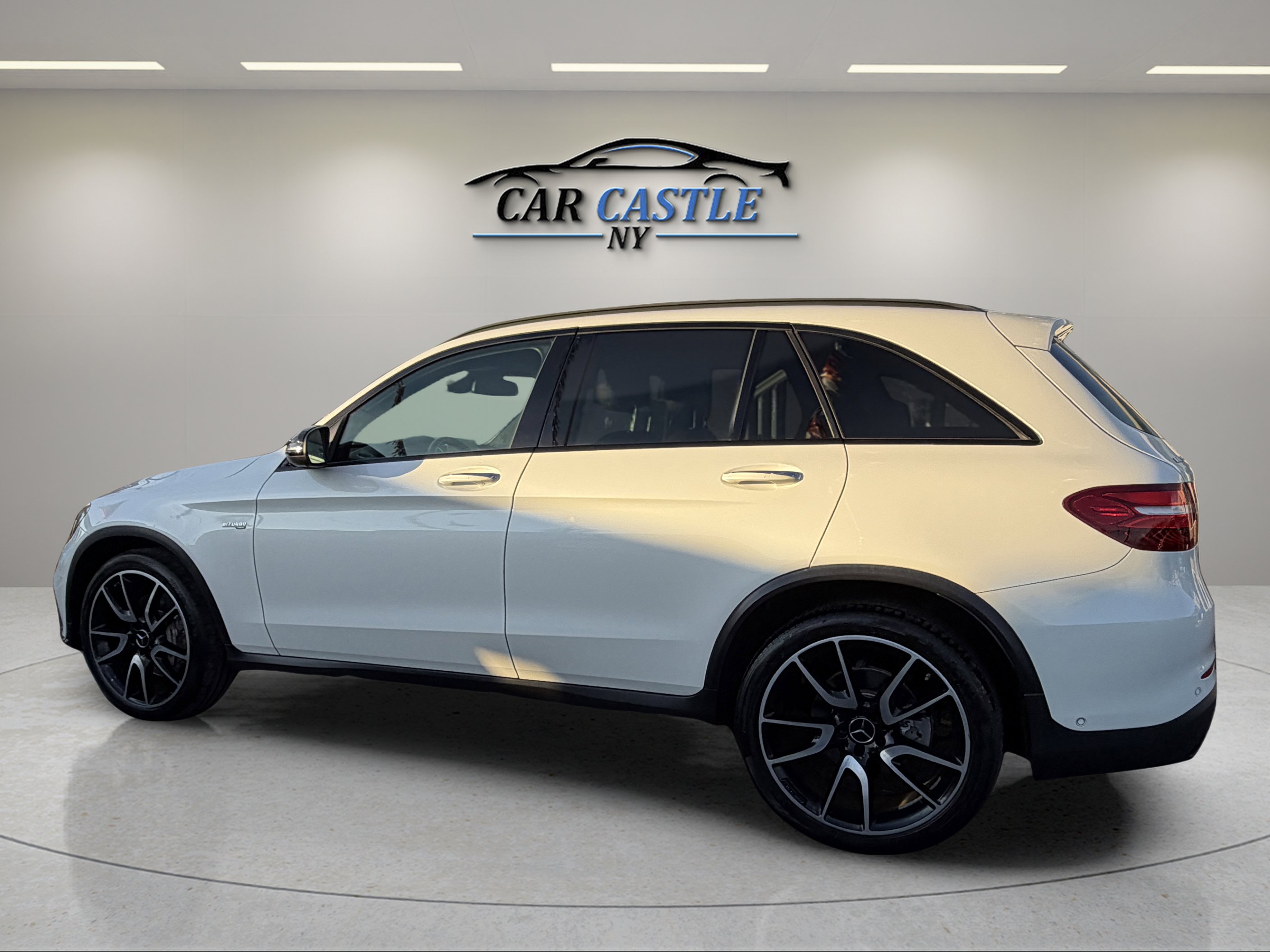 Used 2019 Mercedes-Benz GLC 43 AMG 4MATIC image 11