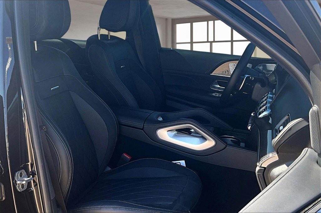 Used 2025 Mercedes-Benz GLE 53 AMG 4MATIC image 7