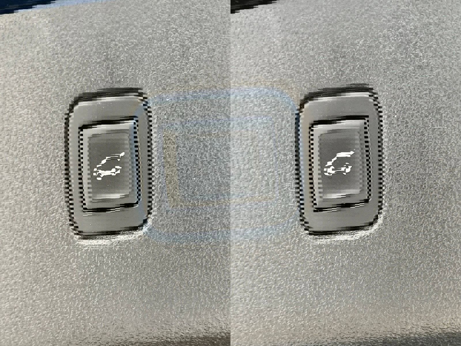 Used 2019 Chevrolet Blazer LT w/ Sun and Wheels Package FWD image 15