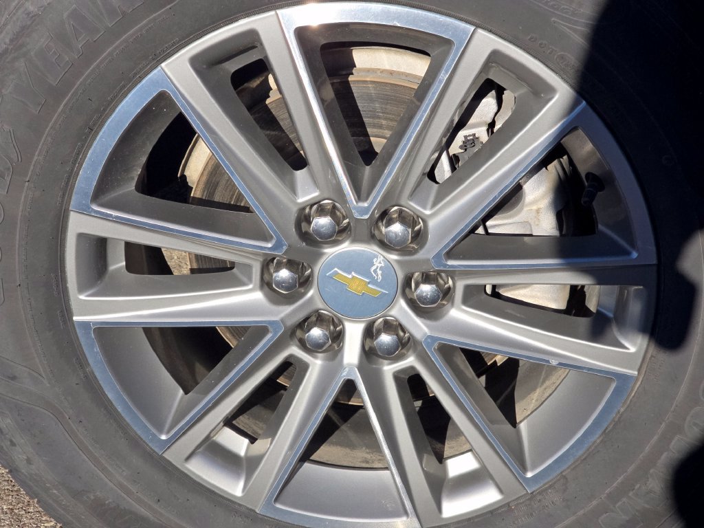 Used 2023 Chevrolet Traverse LT AWD/4WD image 13