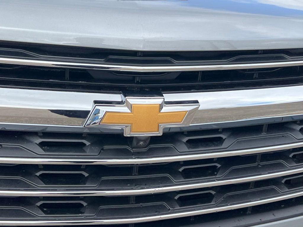 New 2026 Chevrolet Traverse LT w/ Sun and Wheel Package FWD image 6